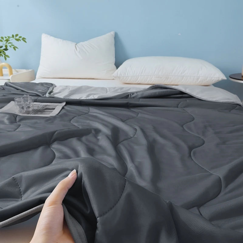 Hot Selling Summer New Arrival Cooling & Silky Summer Quilt, Bed Blanket, Air Conditioner Comforter