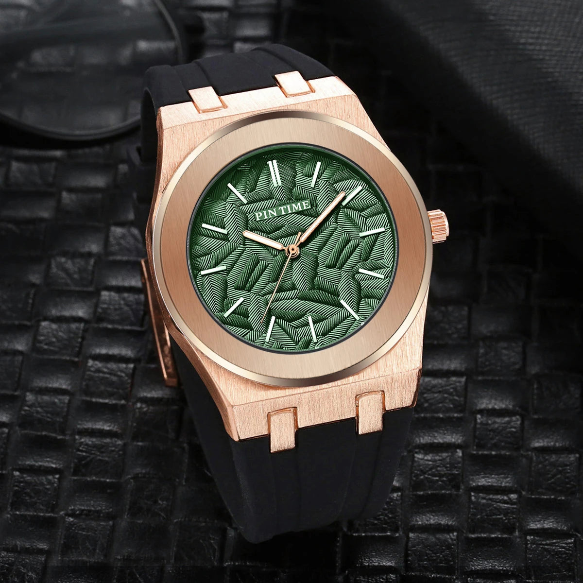 Classic versatile casual waterproof quartz men's silicone tape watch