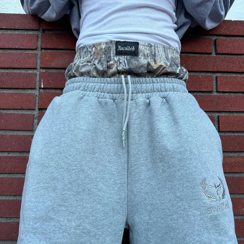 Y2K Retro Sweatpants Double Waisted Embroidered Camouflage Pattern Wide Leg Pants Men Clothes Goth Streetwear Unisex Baggy Pants